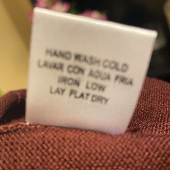 New Anthro Skies Are Blue burgundy detail sweater. - Picture 10 of 10